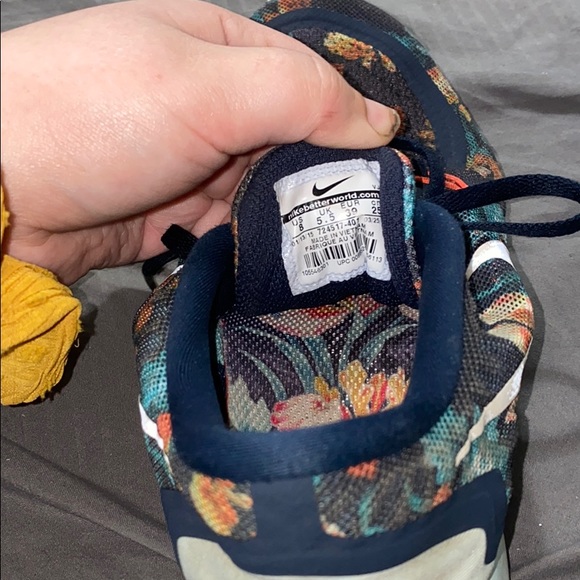 Nike free 5.0 shoes - Picture 4 of 5